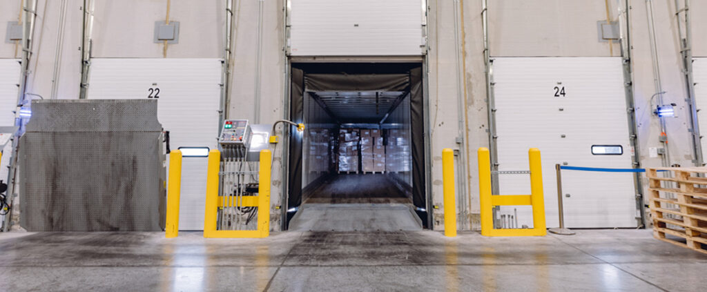 Cold Dock Entrance and Cold Chain Storage Entrance for Refrigerated Trucks